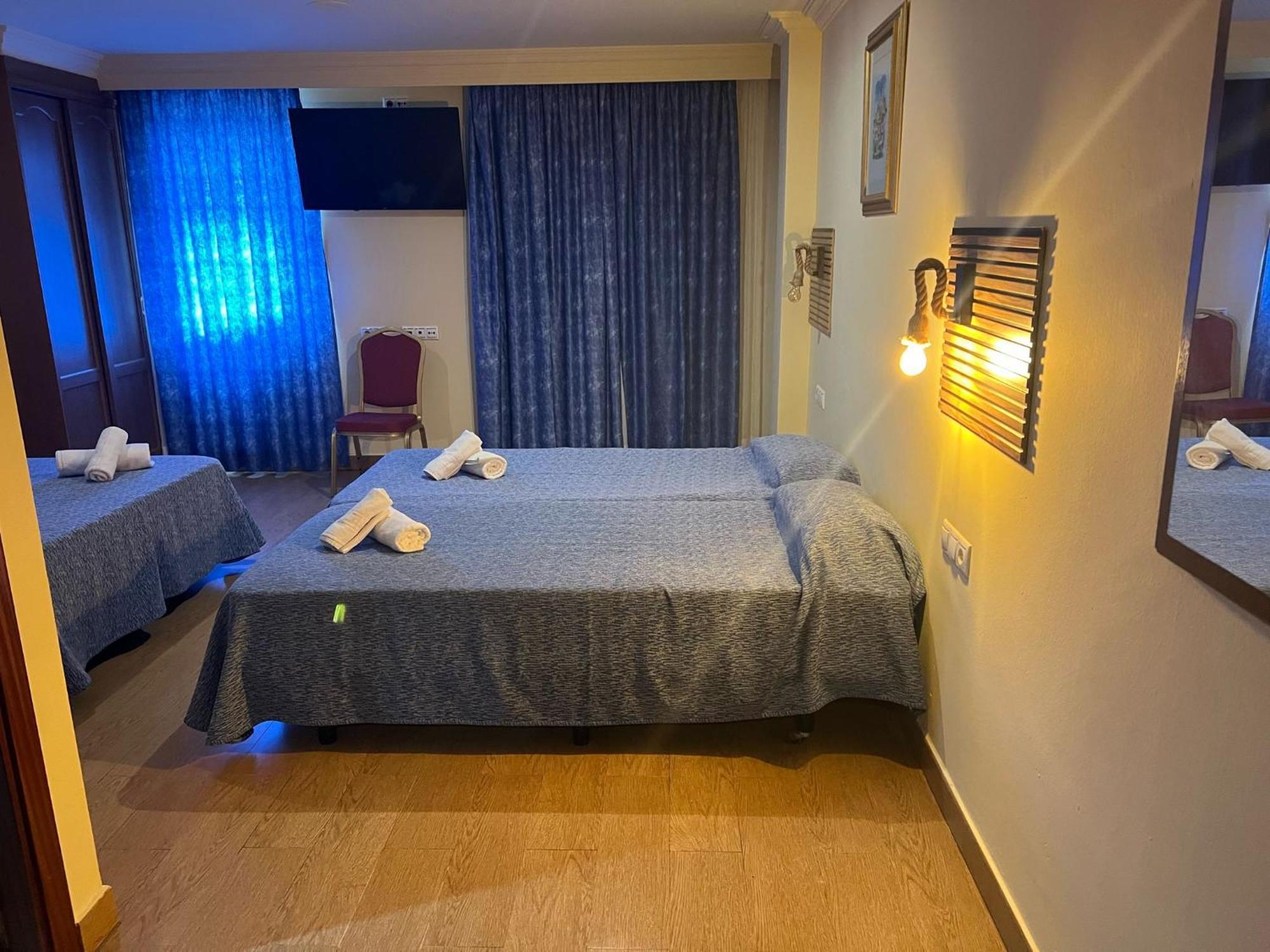 Hotel Portofino By Insidehome Empuriabrava Ngoại thất bức ảnh
