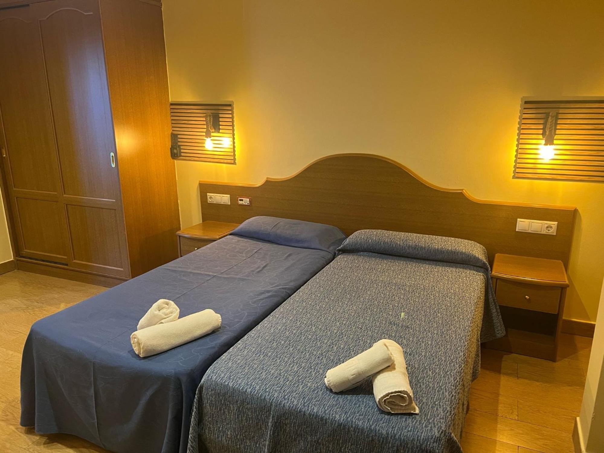 Hotel Portofino By Insidehome Empuriabrava Ngoại thất bức ảnh