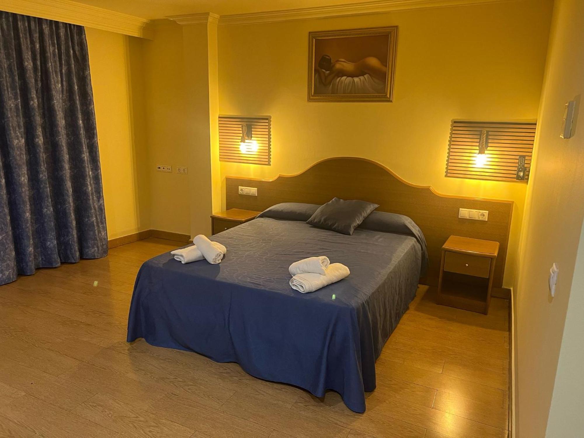 Hotel Portofino By Insidehome Empuriabrava Ngoại thất bức ảnh