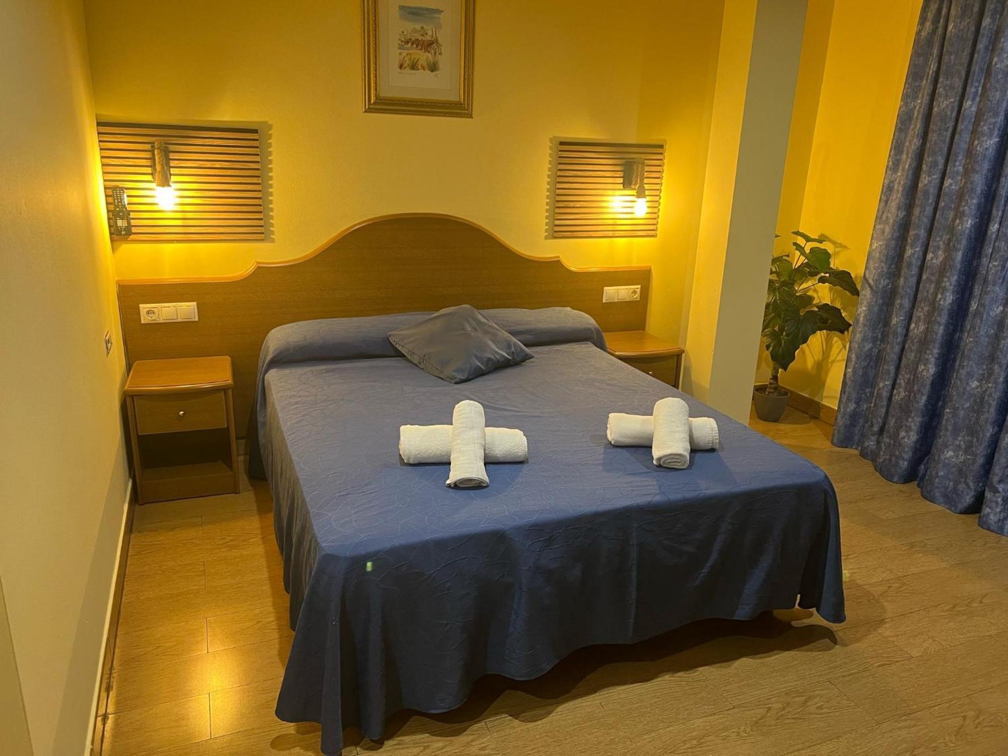 Hotel Portofino By Insidehome Empuriabrava Ngoại thất bức ảnh