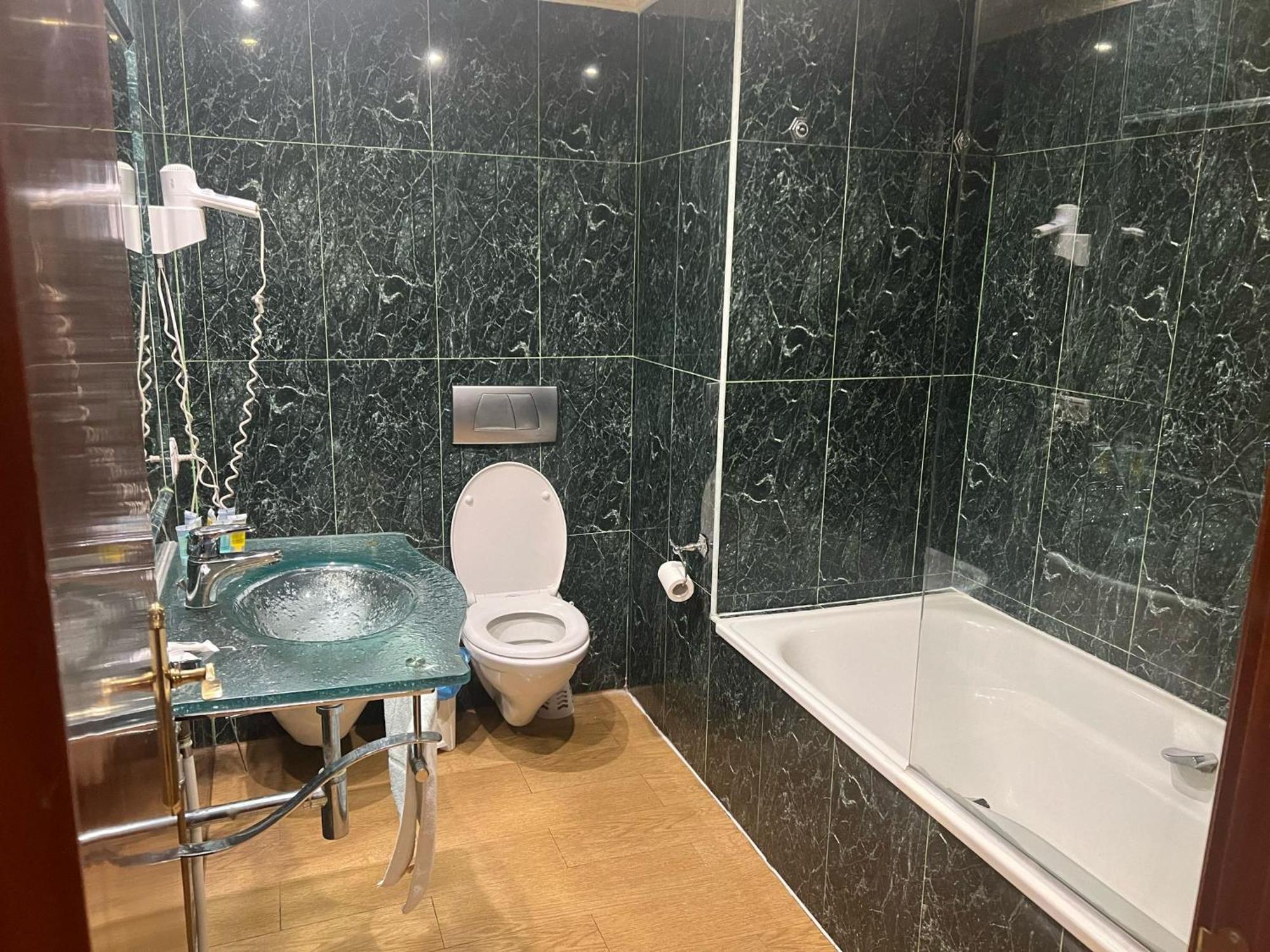 Hotel Portofino By Insidehome Empuriabrava Ngoại thất bức ảnh