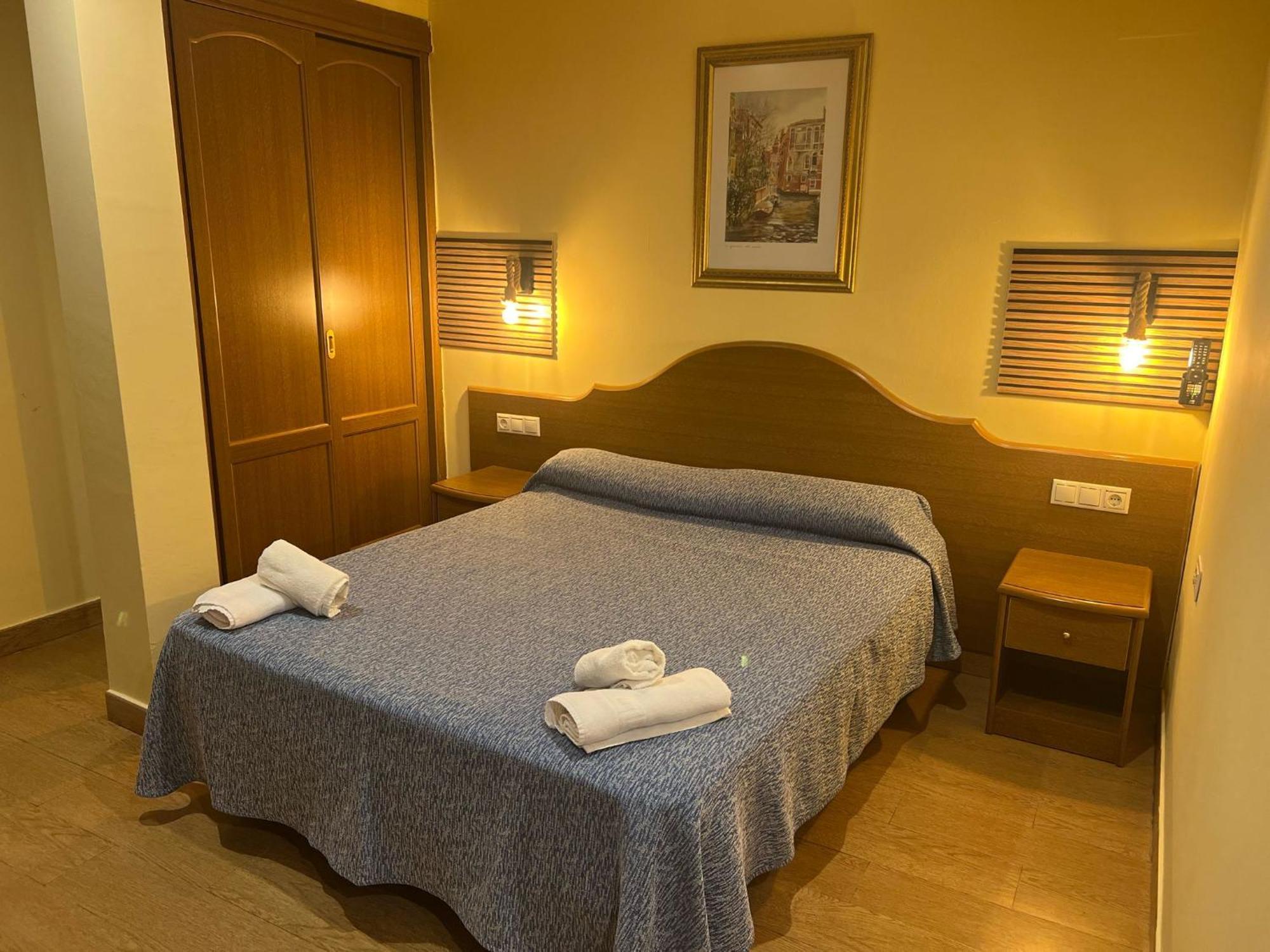 Hotel Portofino By Insidehome Empuriabrava Ngoại thất bức ảnh